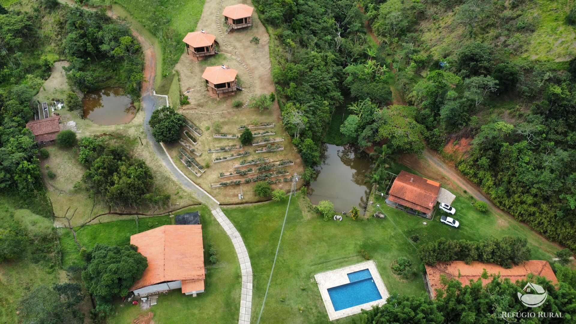 Fazenda à venda com 5 quartos, 240000m² - Foto 2