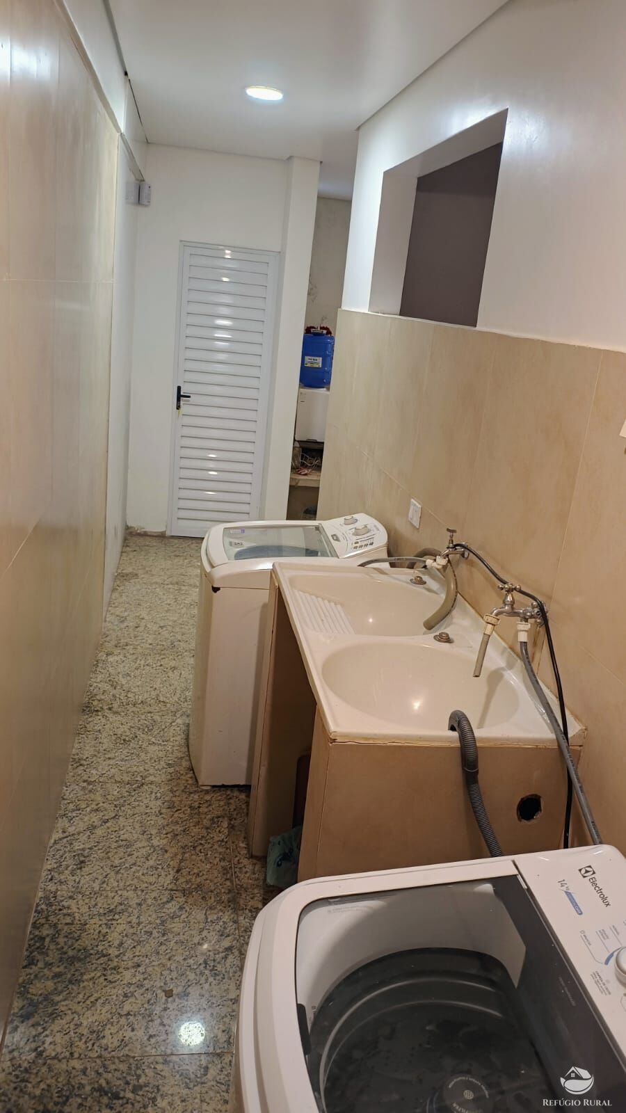 Casa à venda com 3 quartos, 350m² - Foto 23