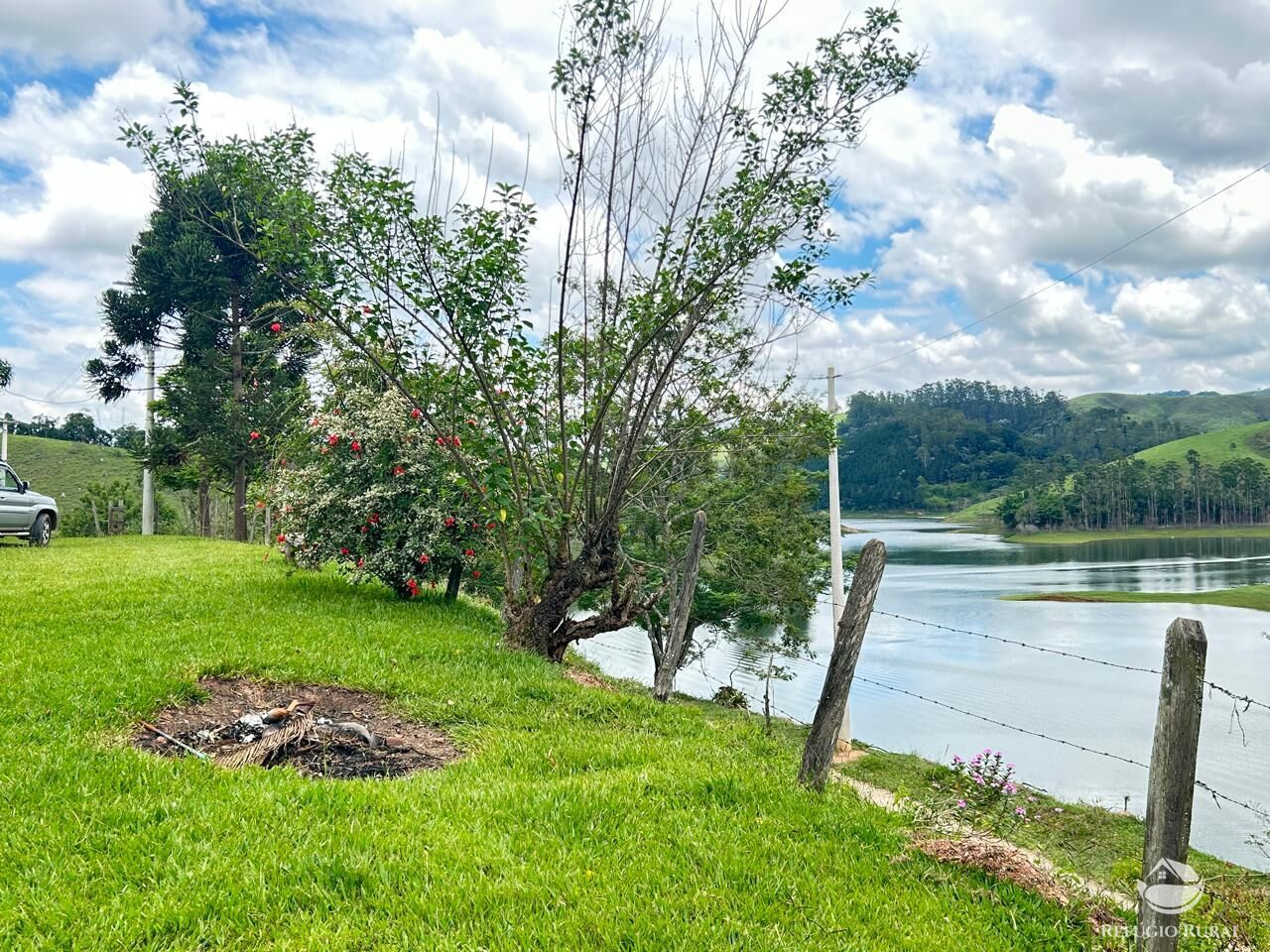 Fazenda à venda com 2 quartos, 240600m² - Foto 8