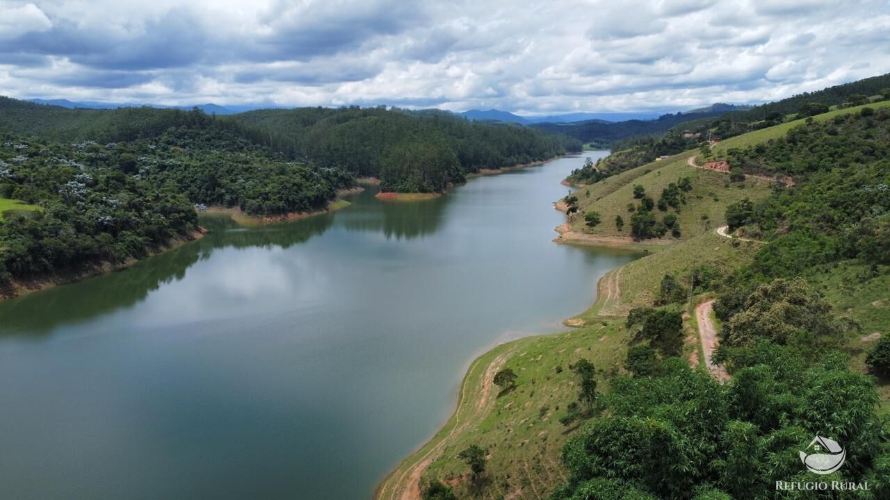 Fazenda à venda com 2 quartos, 240600m² - Foto 27