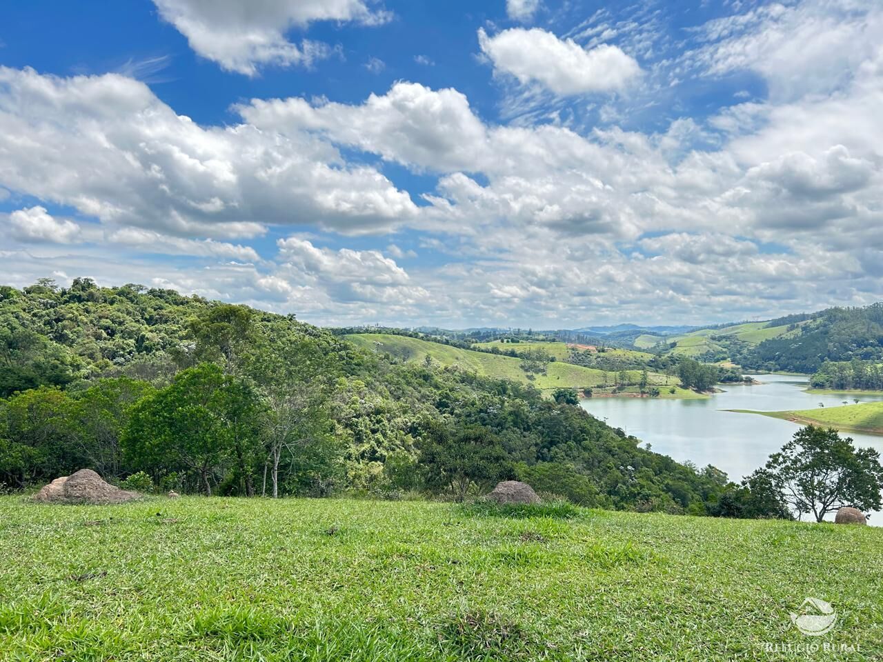 Fazenda à venda com 2 quartos, 240600m² - Foto 46