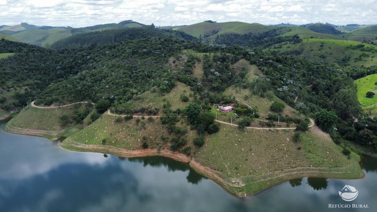 Fazenda à venda com 2 quartos, 240600m² - Foto 16