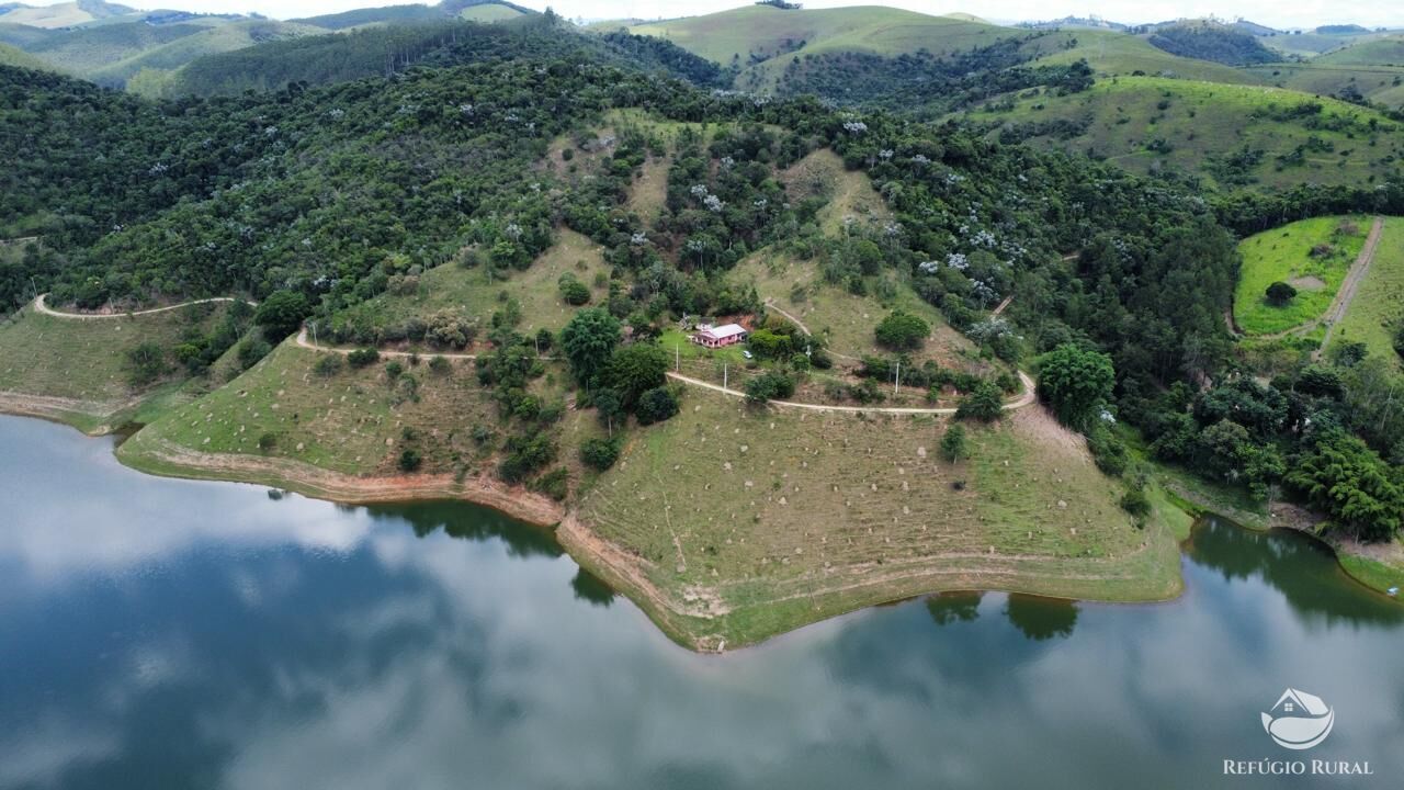 Fazenda à venda com 2 quartos, 240600m² - Foto 15