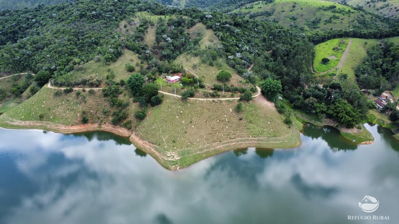 Fazenda à venda com 2 quartos, 240600m² - Foto 13