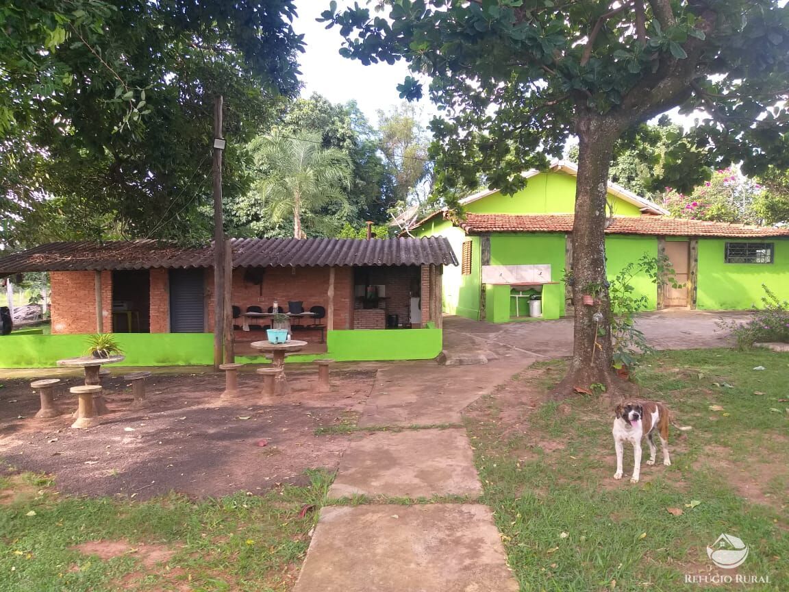 Fazenda à venda com 2 quartos, 175000m² - Foto 1