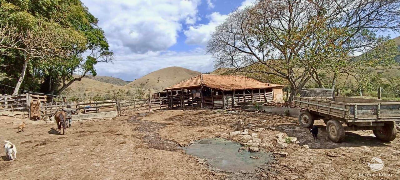 Fazenda à venda com 3 quartos, 152m² - Foto 15