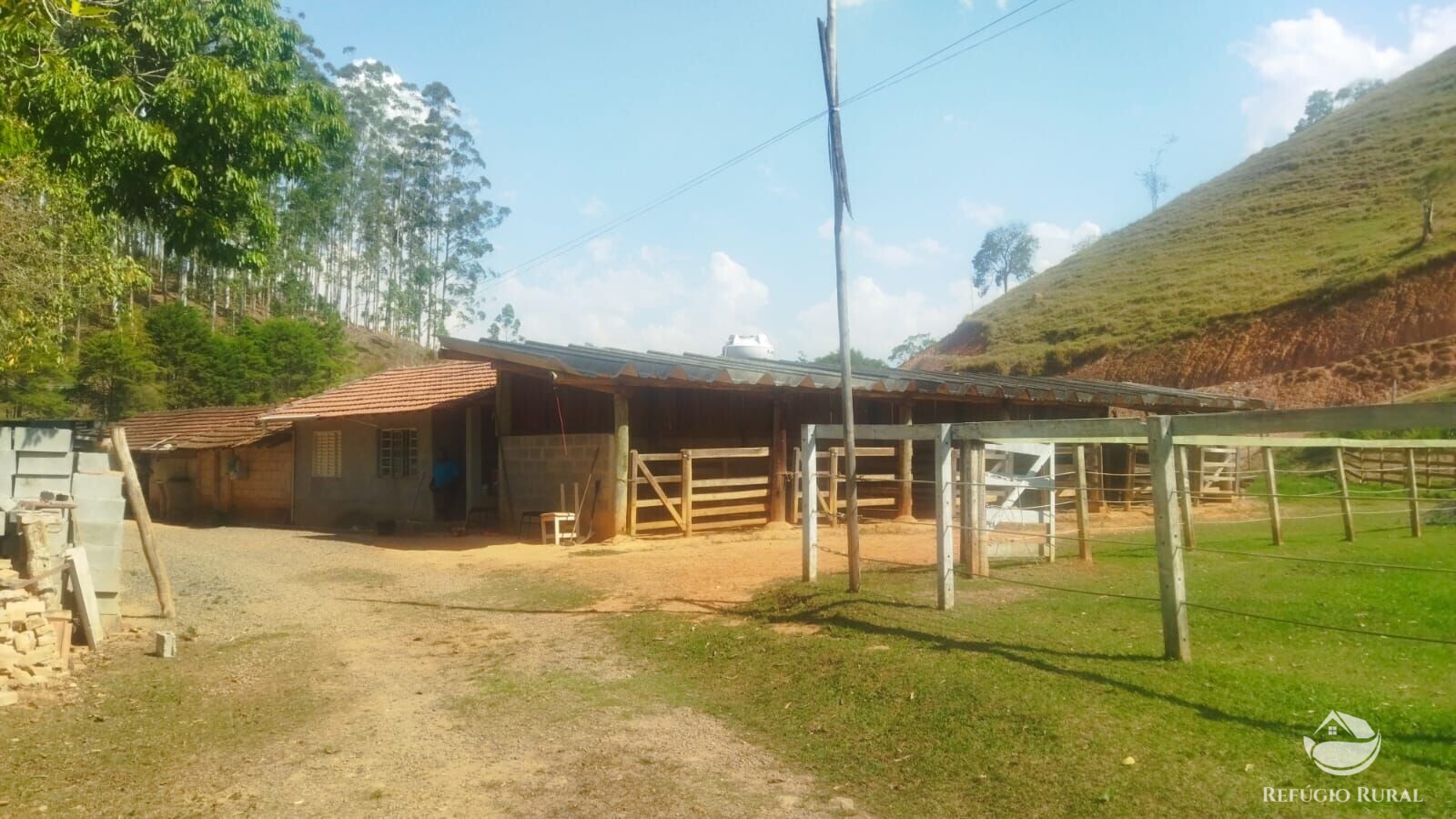 Fazenda à venda com 1 quarto, 242000m² - Foto 41