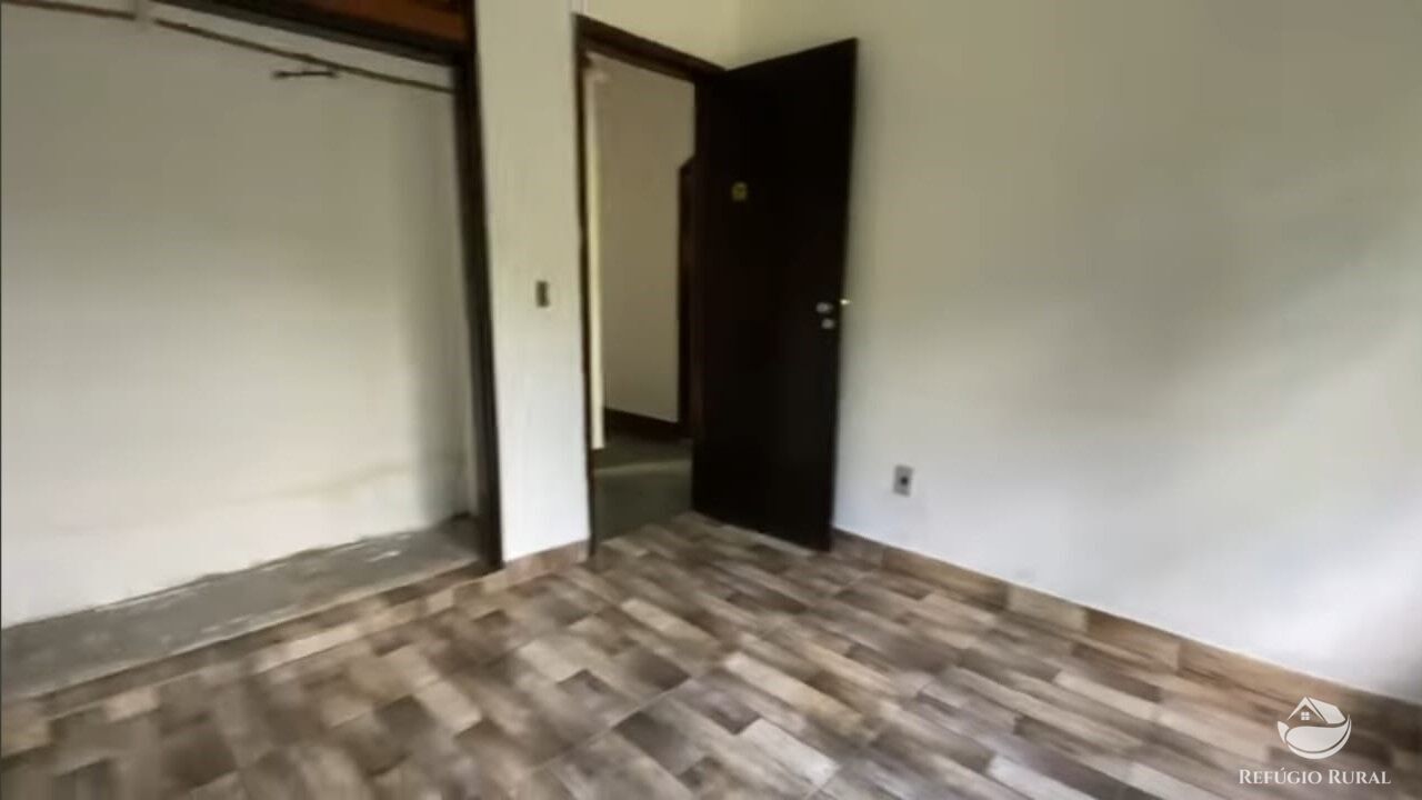 Casa de Condomínio à venda com 4 quartos, 227m² - Foto 21