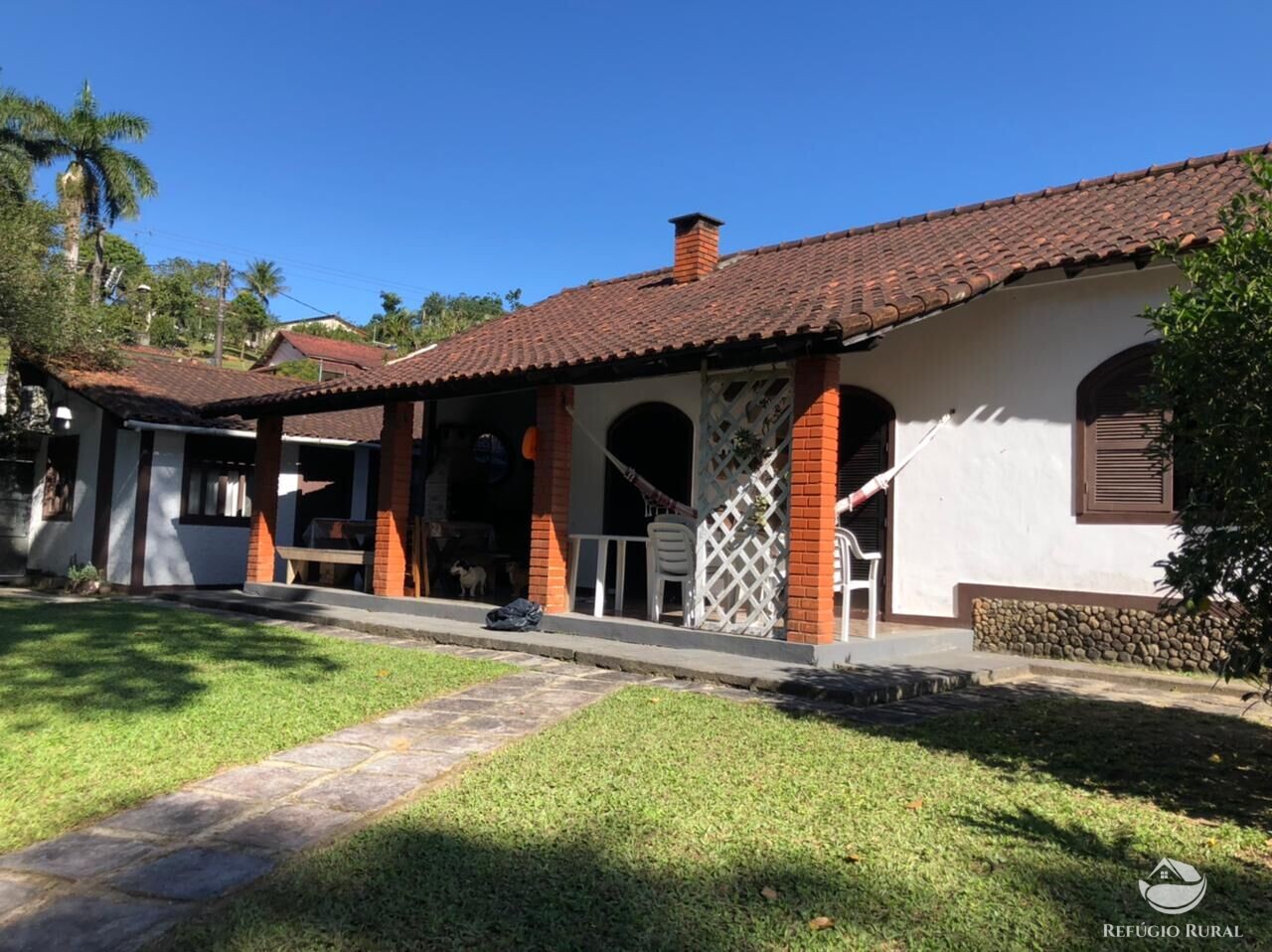 Casa de Condomínio à venda com 4 quartos, 227m² - Foto 3