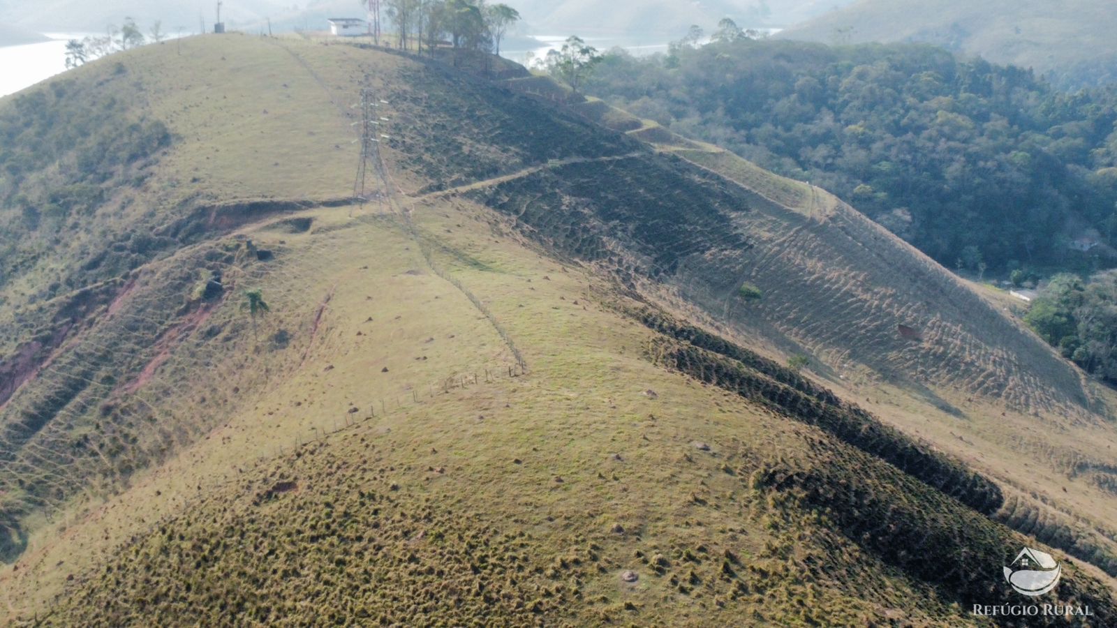 Fazenda à venda com 1 quarto, 121000m² - Foto 21