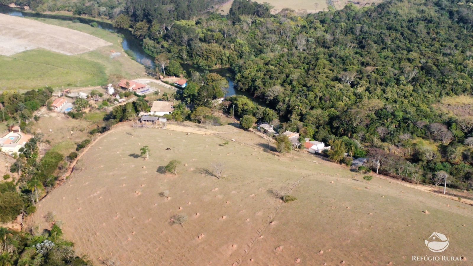 Fazenda à venda com 1 quarto, 121000m² - Foto 17