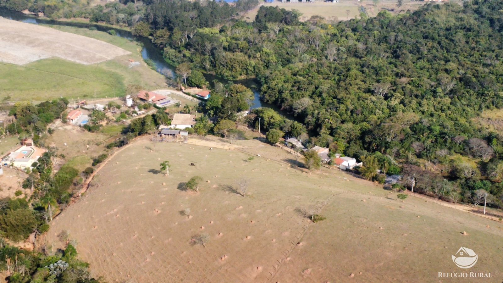 Fazenda à venda com 1 quarto, 121000m² - Foto 4