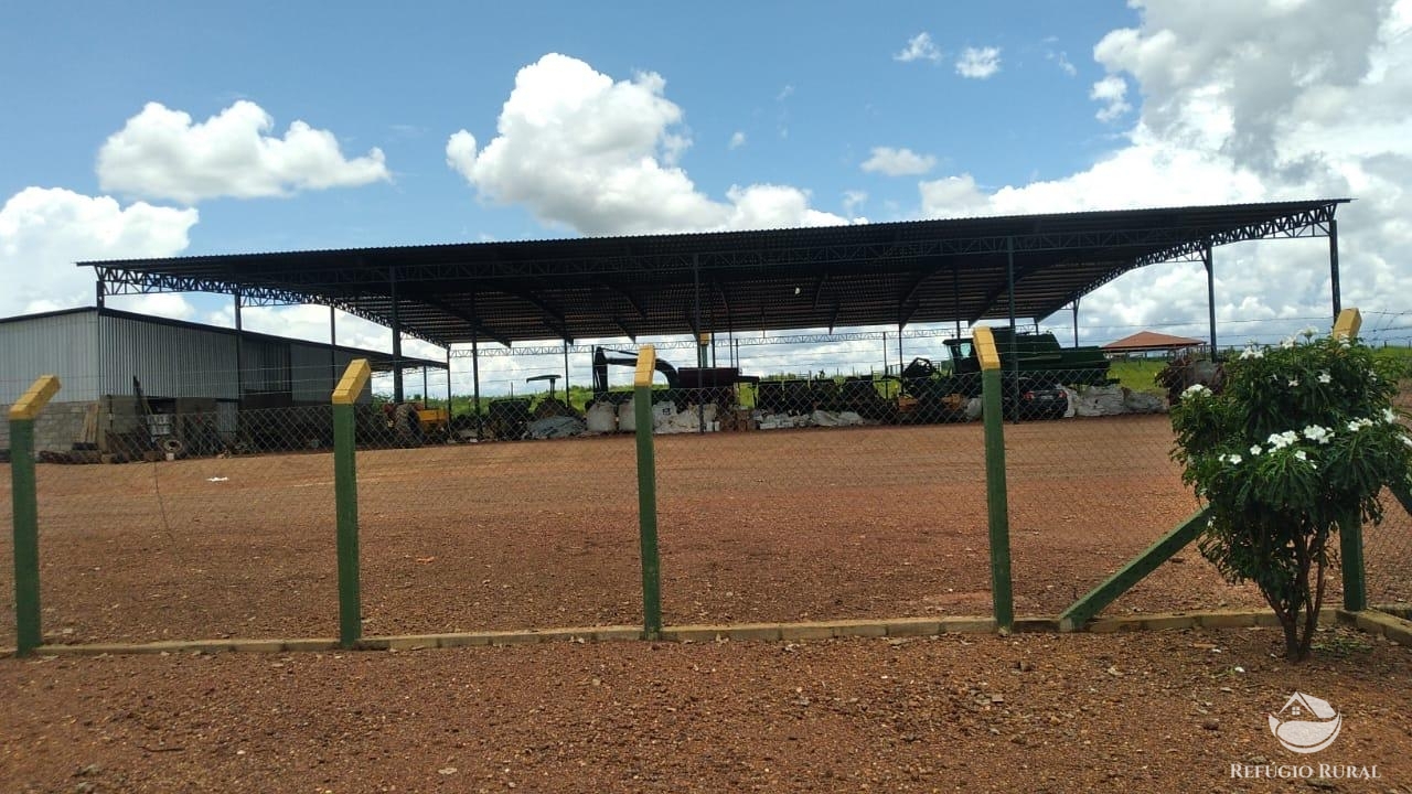 Fazenda à venda com 1 quarto, 18972800m² - Foto 11