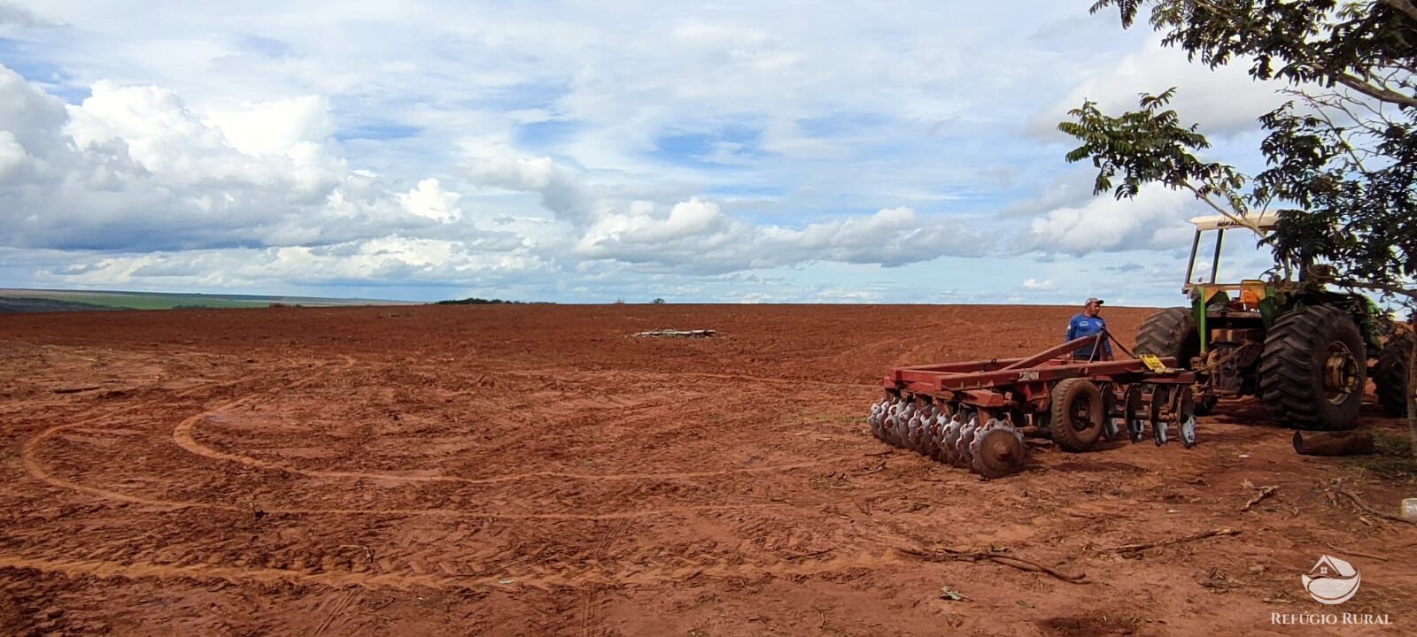 Fazenda à venda com 1 quarto, 11000000m² - Foto 1