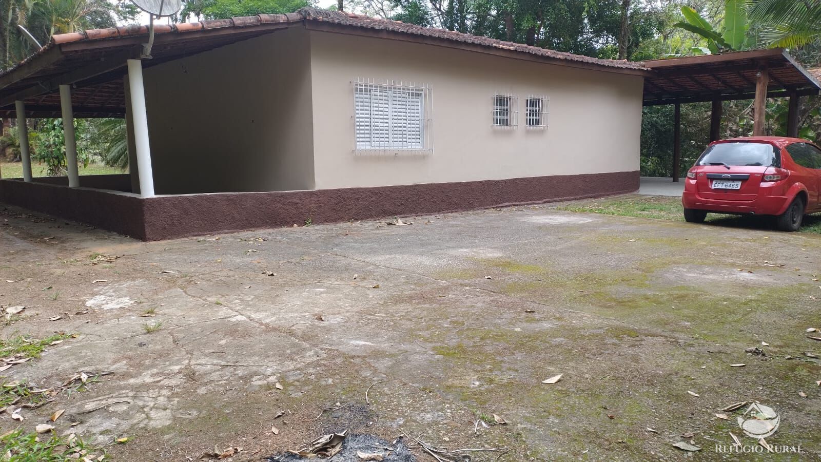 Fazenda à venda com 2 quartos, 2700m² - Foto 9