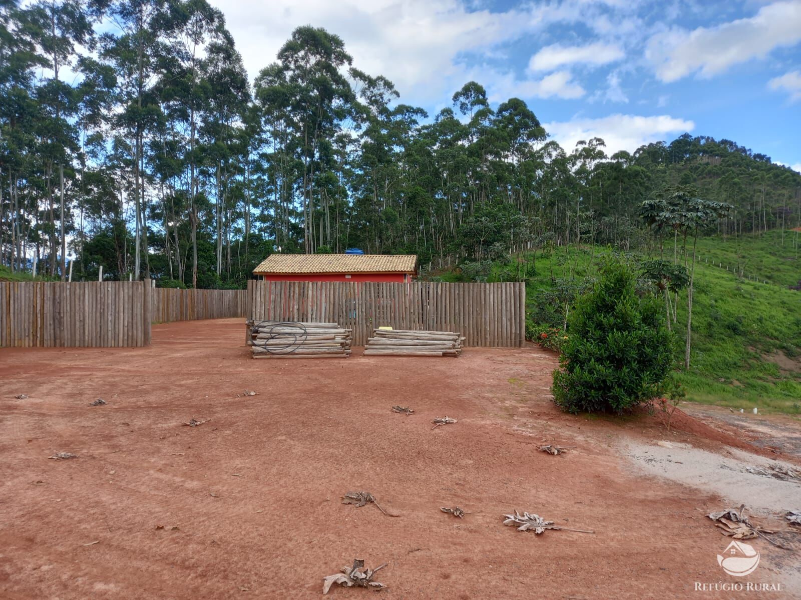 Fazenda à venda com 1 quarto, 26000m² - Foto 17