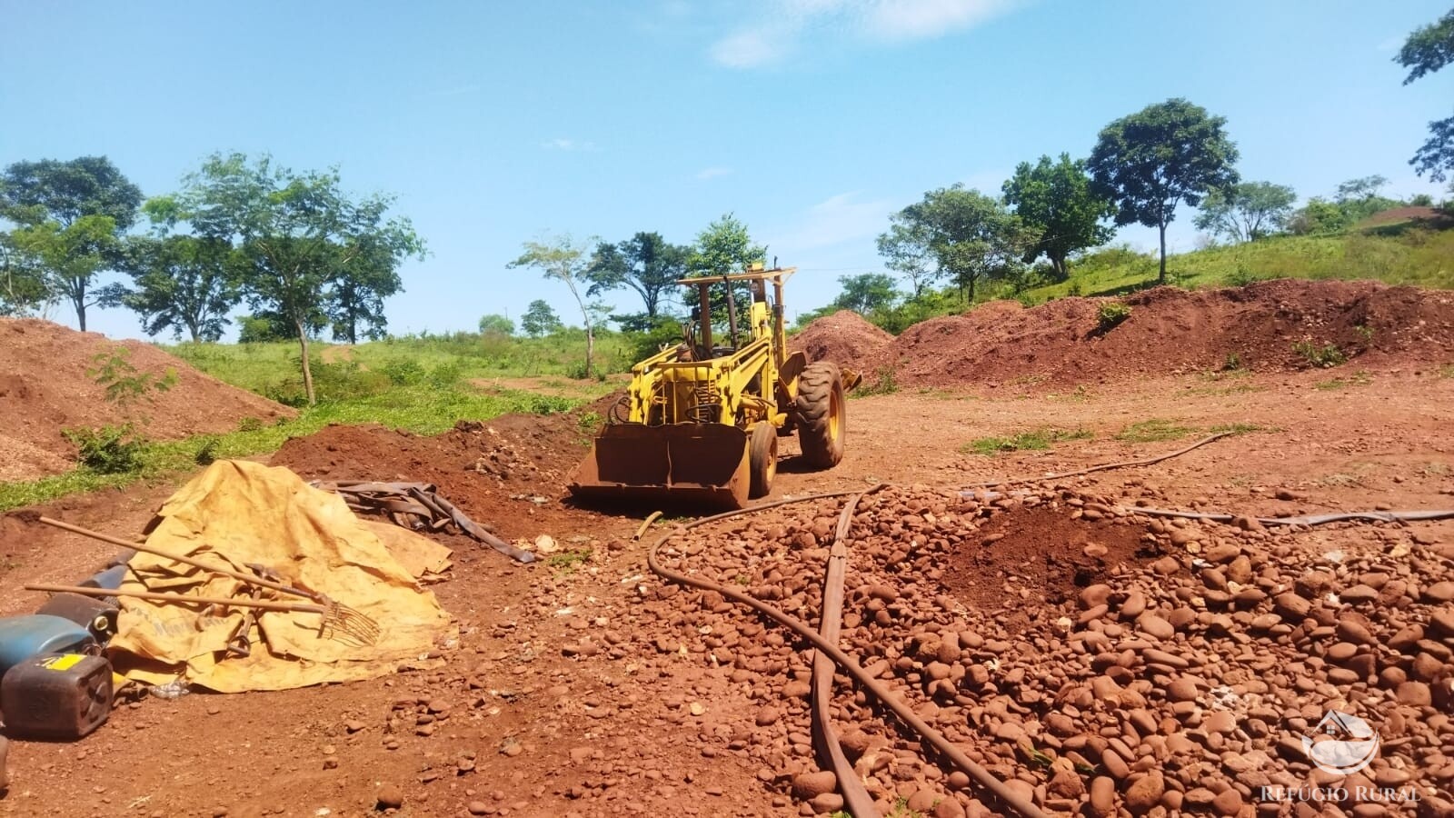 Fazenda à venda com 1 quarto, 411400m² - Foto 29