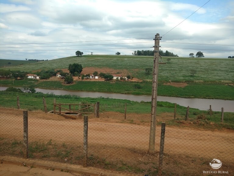 Fazenda à venda com 1 quarto, 3025000m² - Foto 7