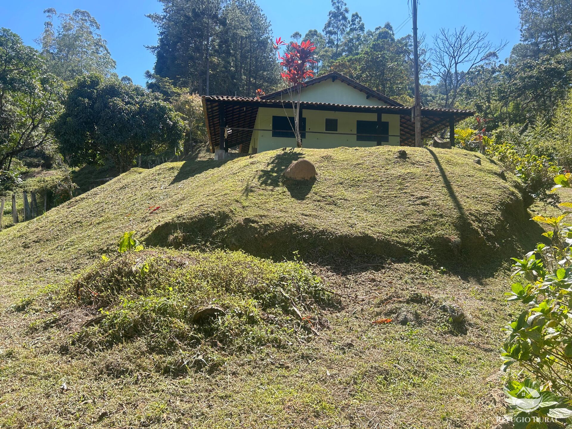 Sítio à venda com 9 quartos, 25000m² - Foto 27