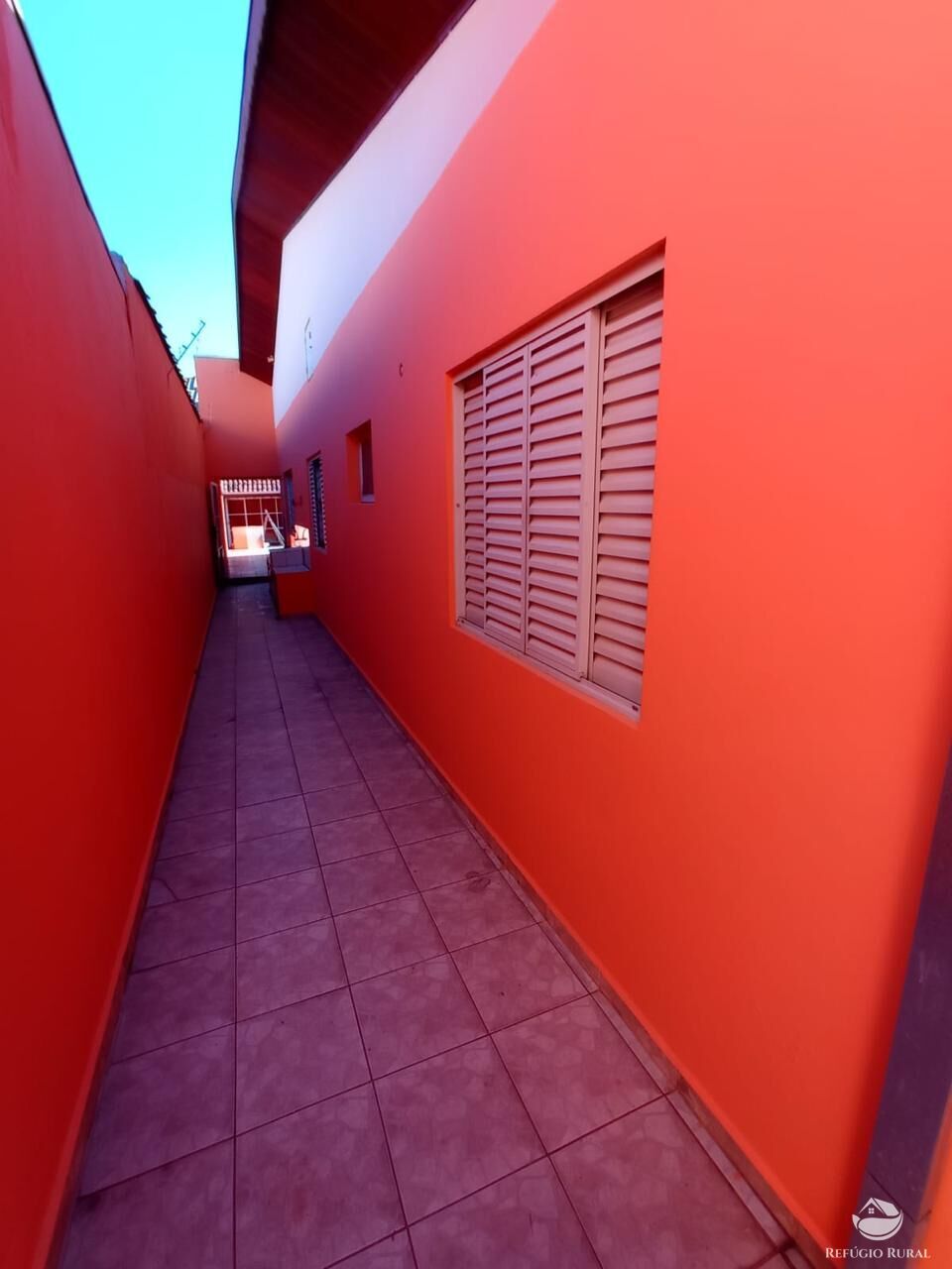 Casa à venda com 3 quartos, 80m² - Foto 2