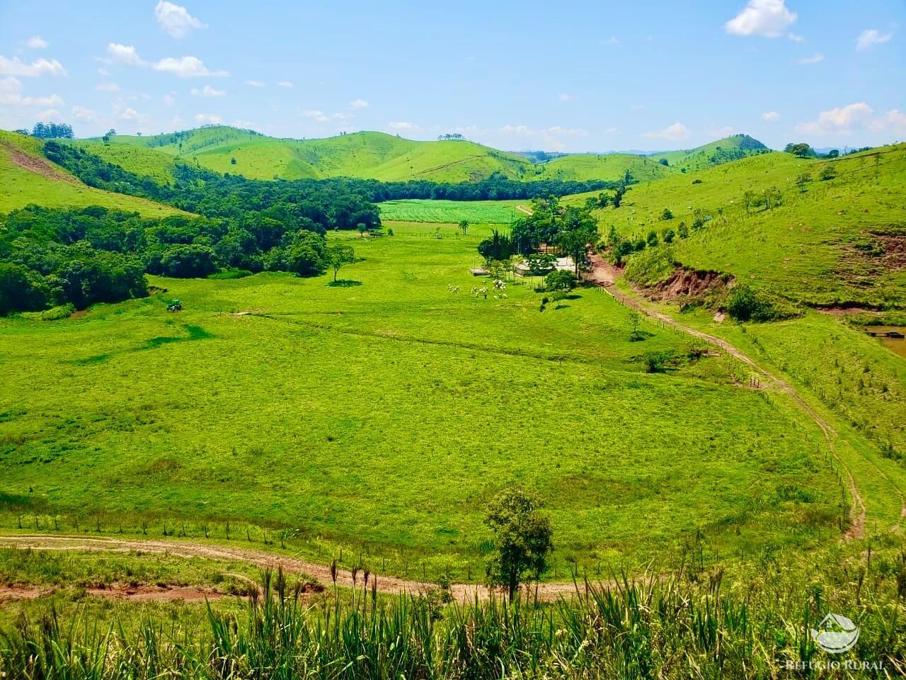 Fazenda à venda com 2 quartos, 4428600m² - Foto 1