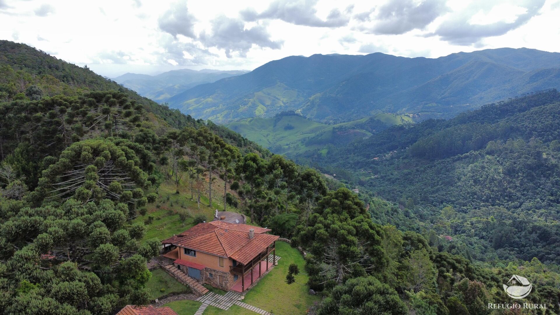 Fazenda à venda com 3 quartos, 180000m² - Foto 3