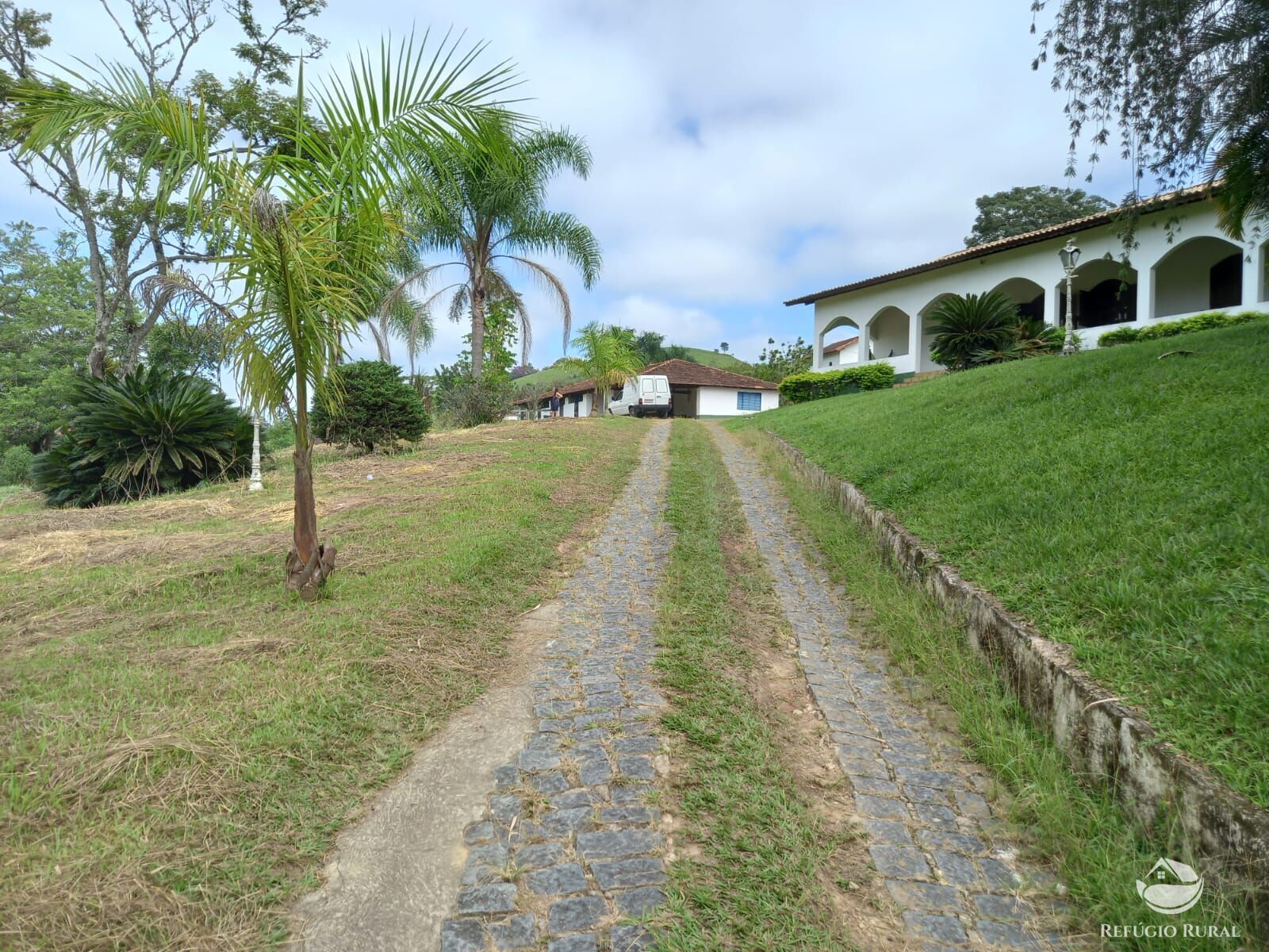 Fazenda à venda com 3 quartos, 125000m² - Foto 2