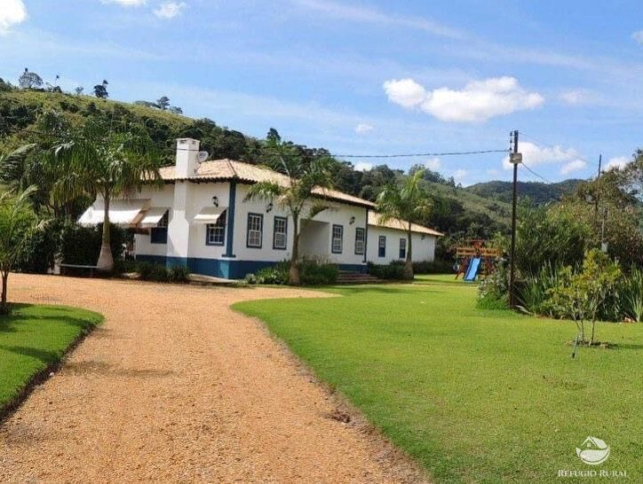 Fazenda à venda com 3 quartos, 730000m² - Foto 1