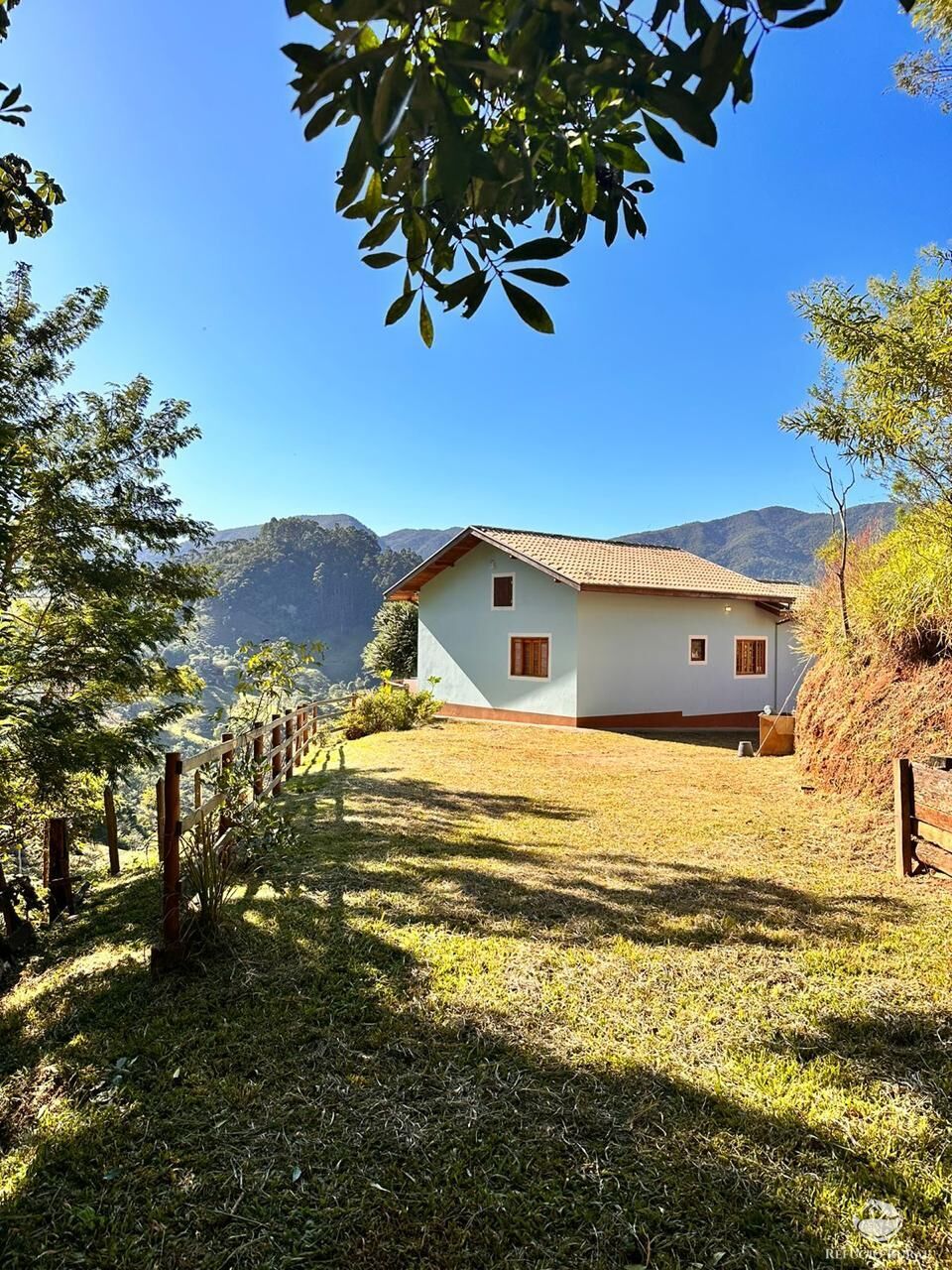 Fazenda à venda com 2 quartos, 22000m² - Foto 3