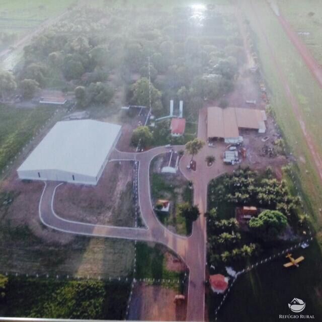 Fazenda à venda com 4 quartos, 330000000m² - Foto 2