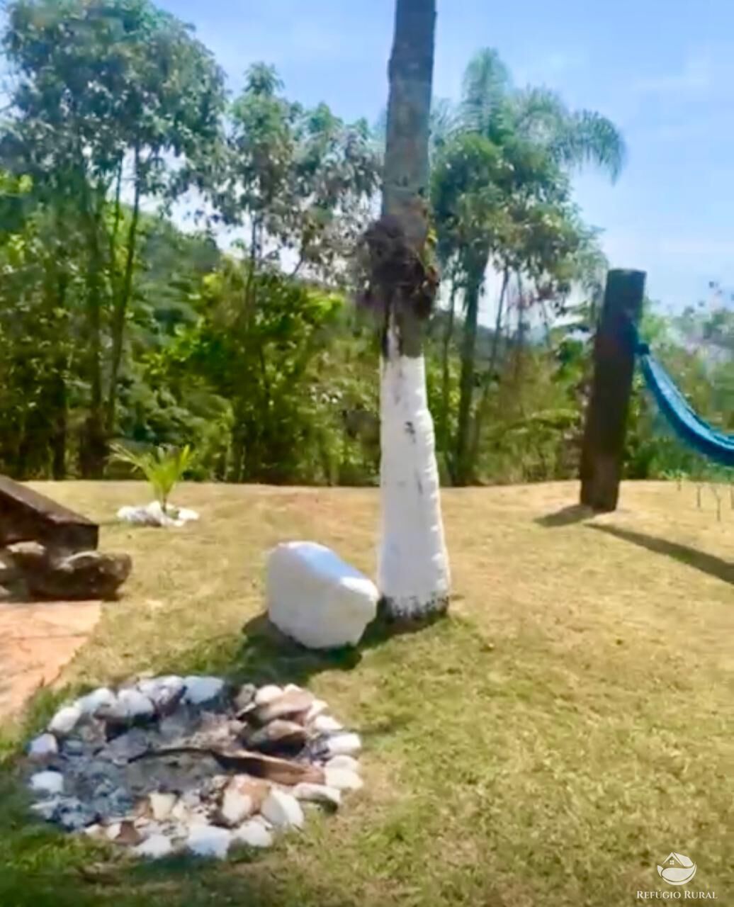 Fazenda à venda com 2 quartos, 2420000m² - Foto 19