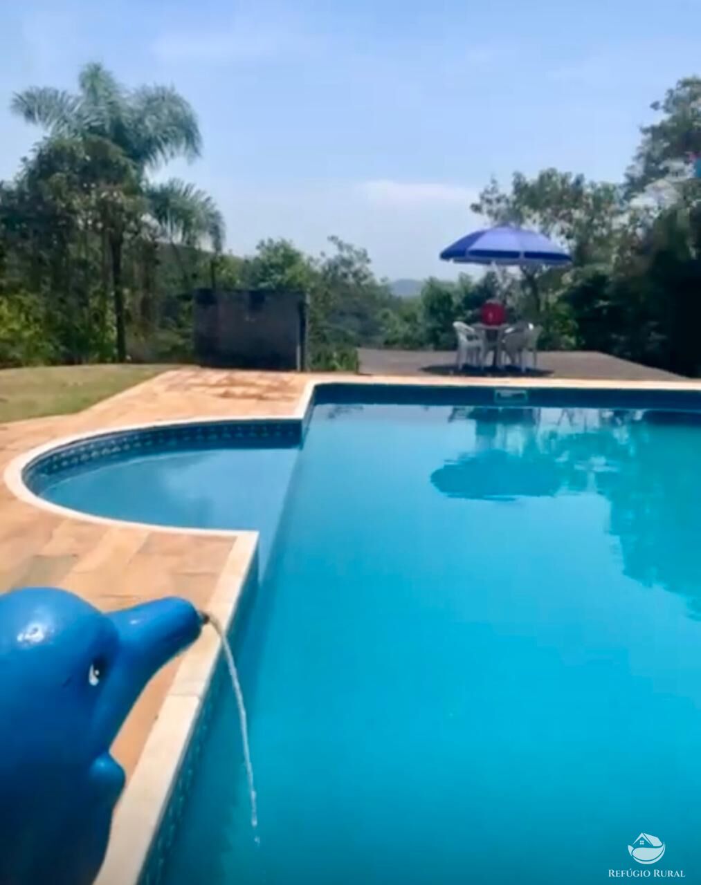Fazenda à venda com 2 quartos, 2420000m² - Foto 3