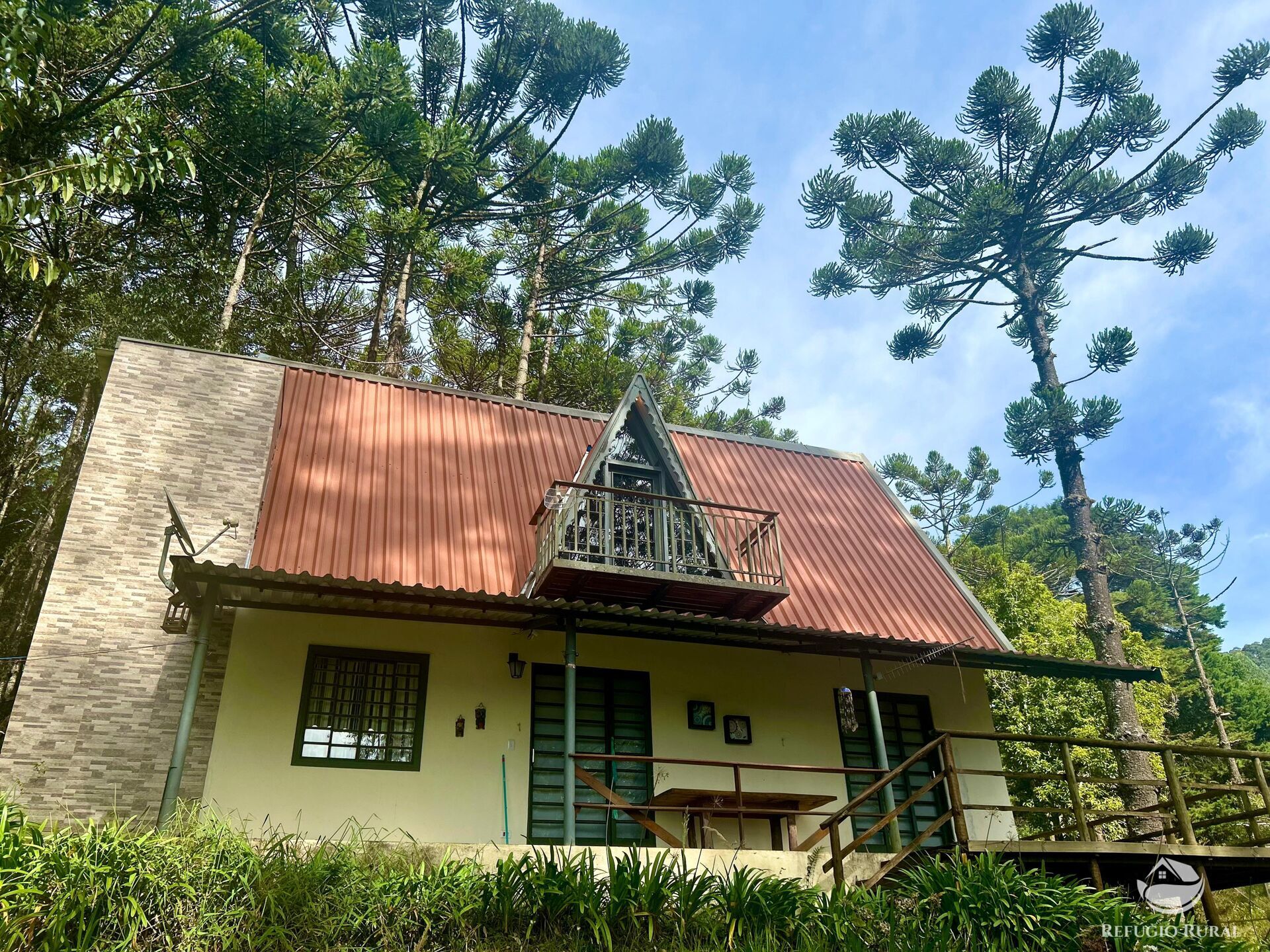 Casa à venda com 2 quartos, 160m² - Foto 1