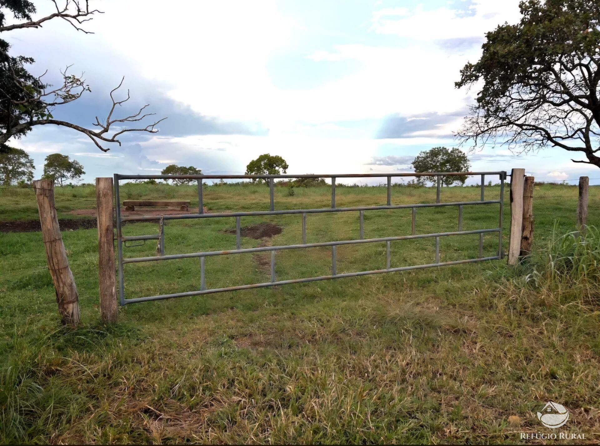 Fazenda à venda com 3 quartos, 8833000m² - Foto 5