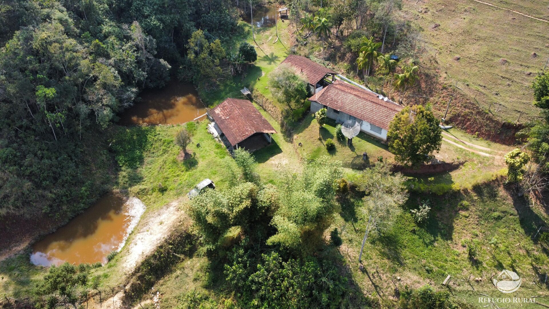 Fazenda à venda com 2 quartos, 96800m² - Foto 8