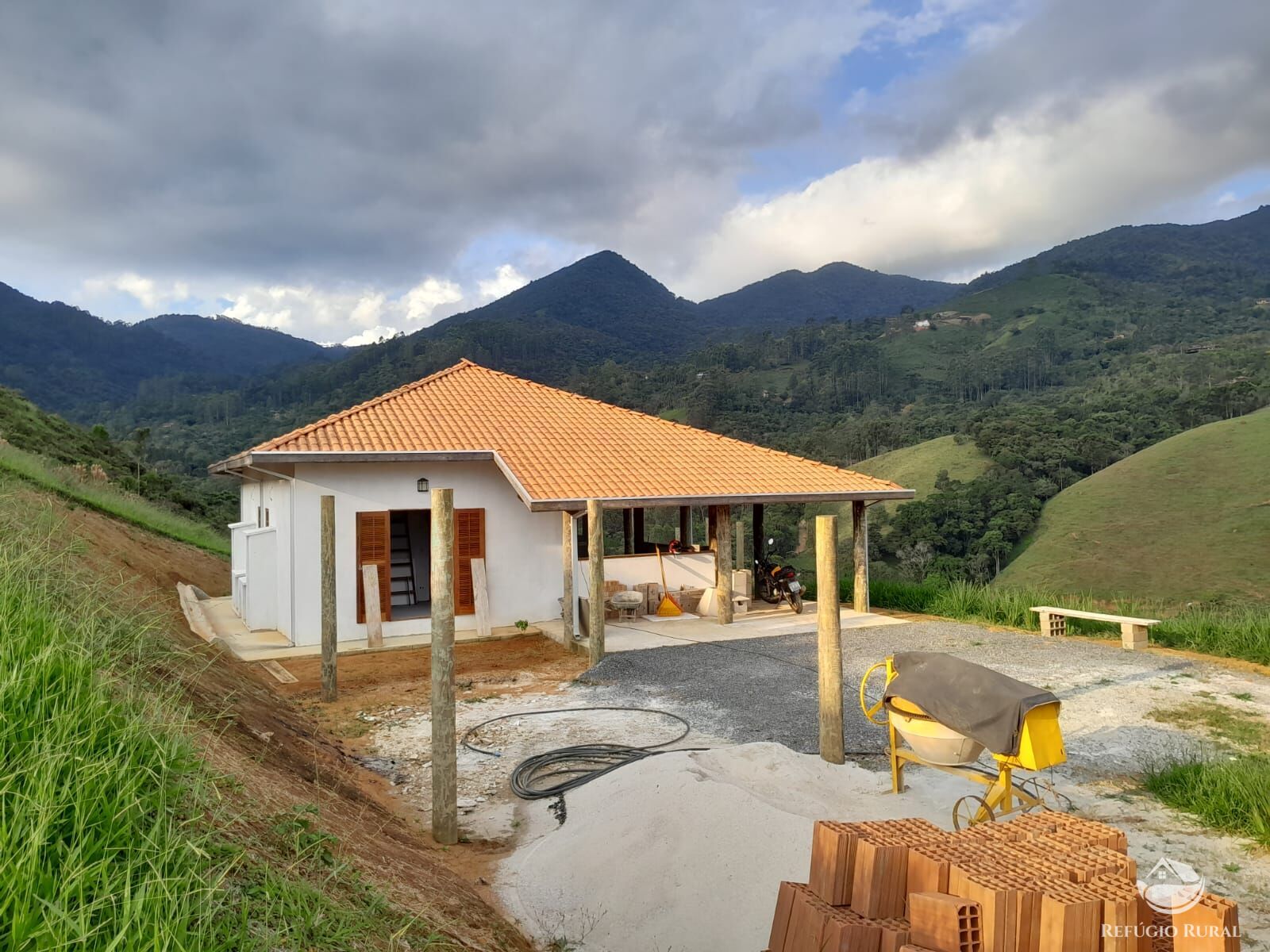 Fazenda à venda com 2 quartos, 20000m² - Foto 1