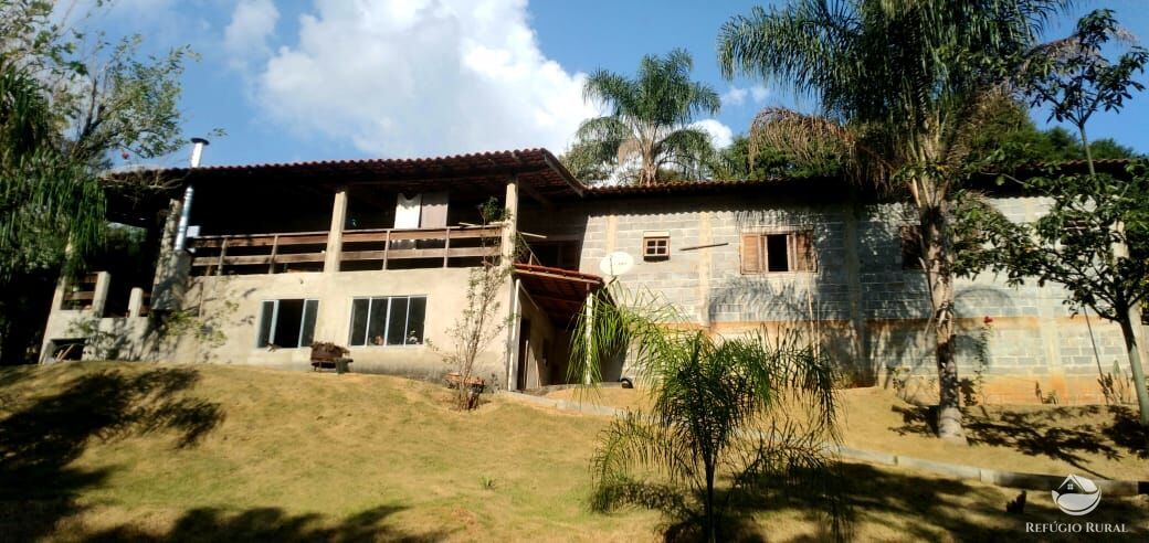 Fazenda à venda com 3 quartos, 6120m² - Foto 1