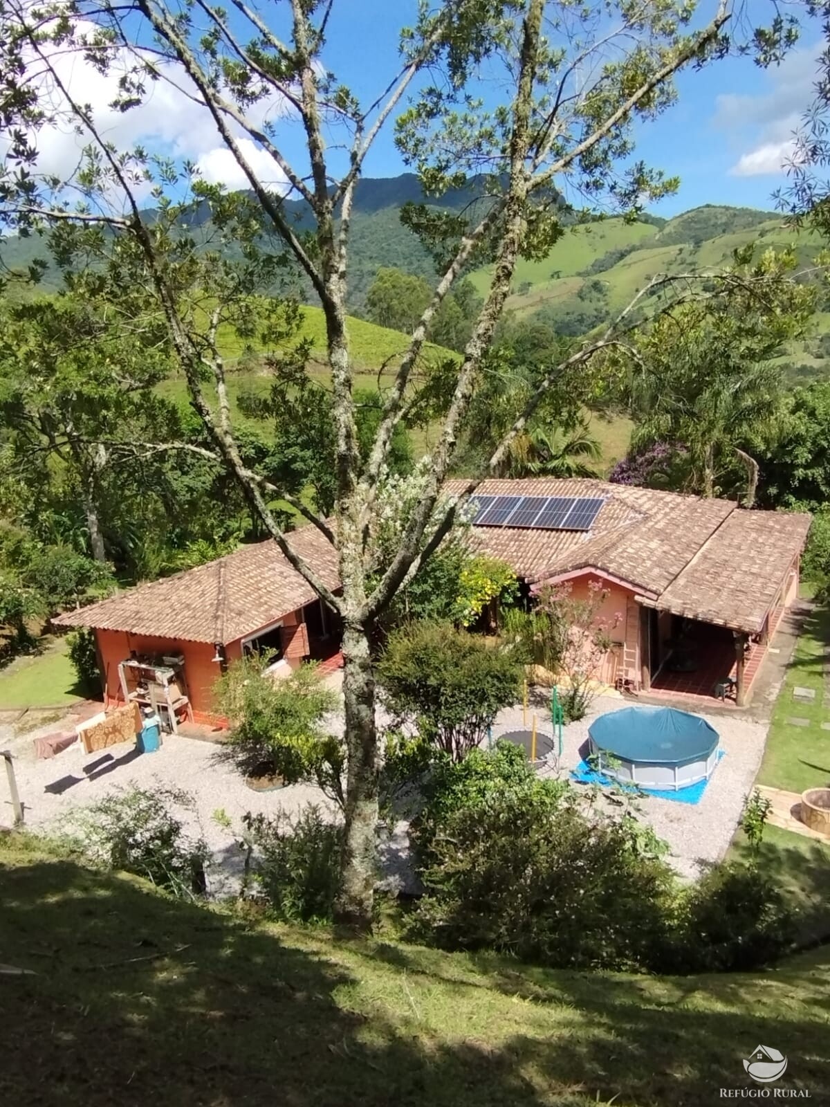 Fazenda à venda com 3 quartos, 11000m² - Foto 1