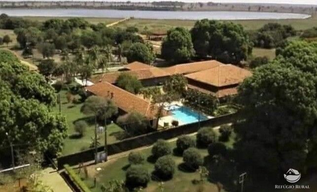 Fazenda à venda com 12 quartos, 2349000000m² - Foto 3