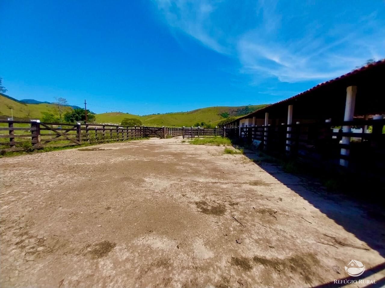 Fazenda à venda com 7 quartos, 4985200m² - Foto 25
