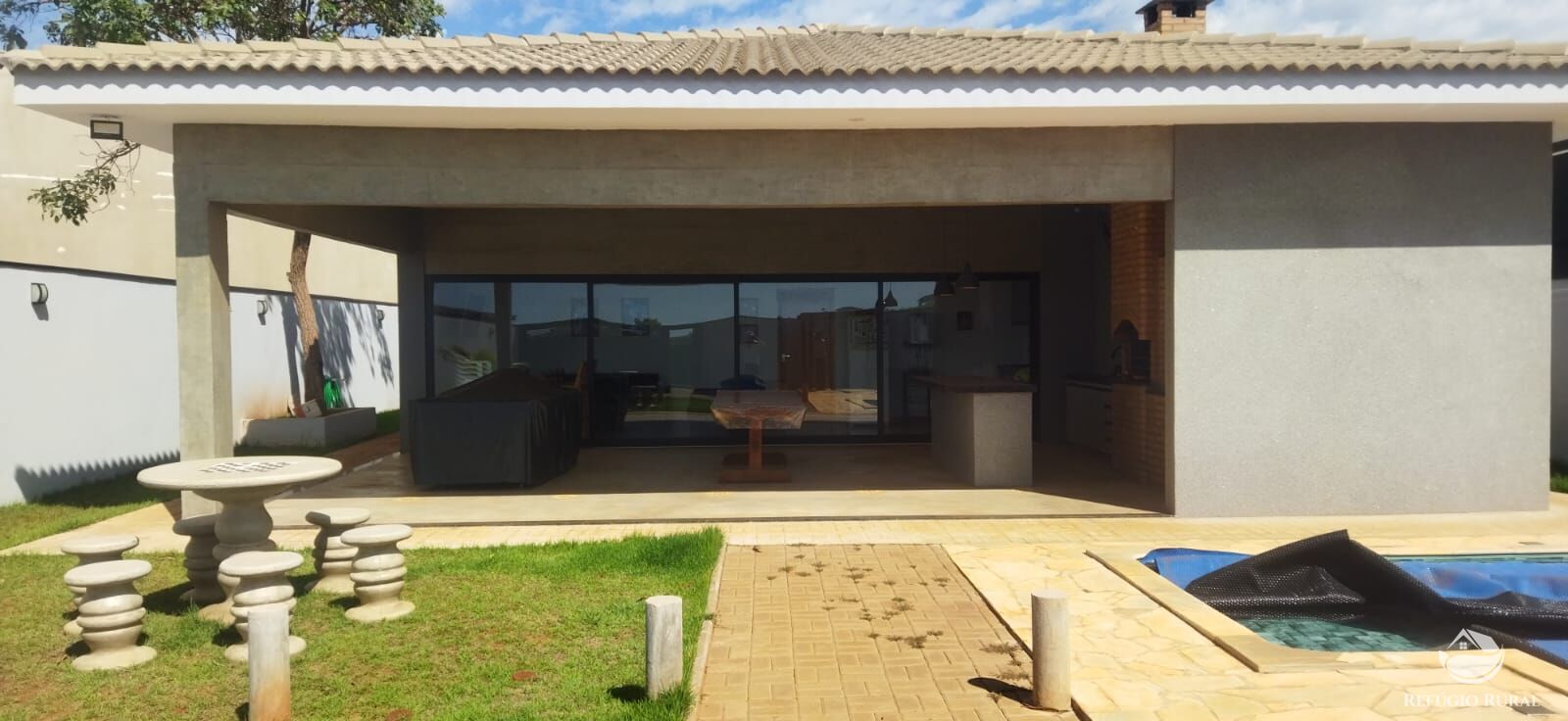 Fazenda à venda com 3 quartos, 490m² - Foto 1