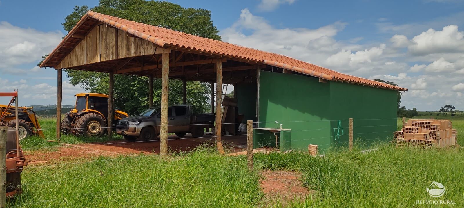 Fazenda à venda com 3 quartos, 1926300m² - Foto 9