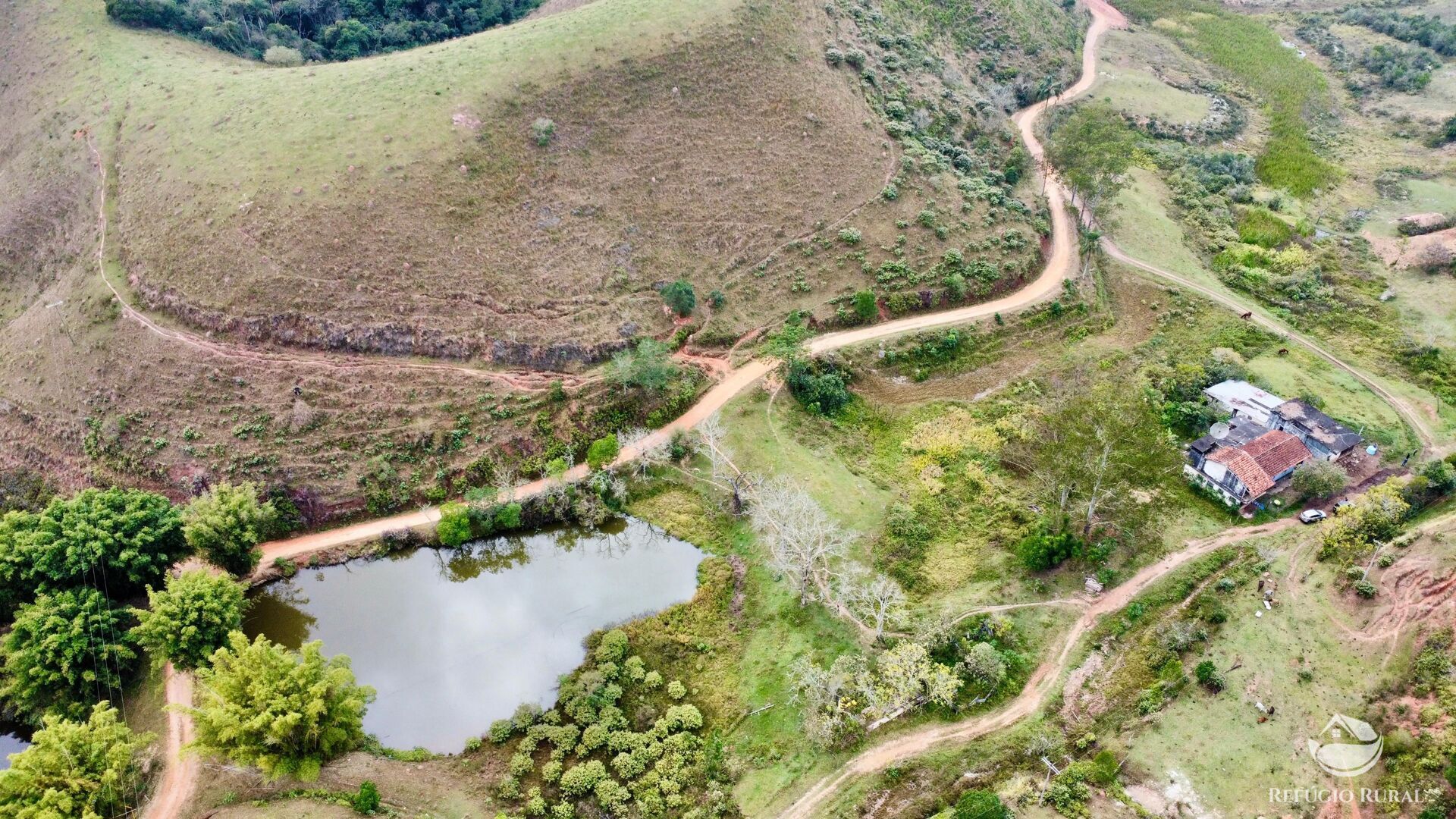 Fazenda à venda com 2 quartos, 2492600m² - Foto 8