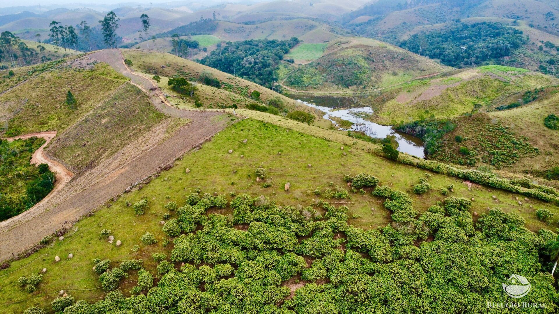 Fazenda à venda com 2 quartos, 2492600m² - Foto 14