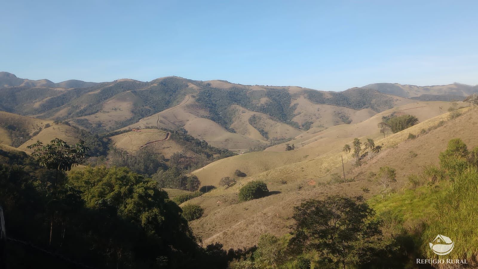 Fazenda à venda com 2 quartos, 169400m² - Foto 2