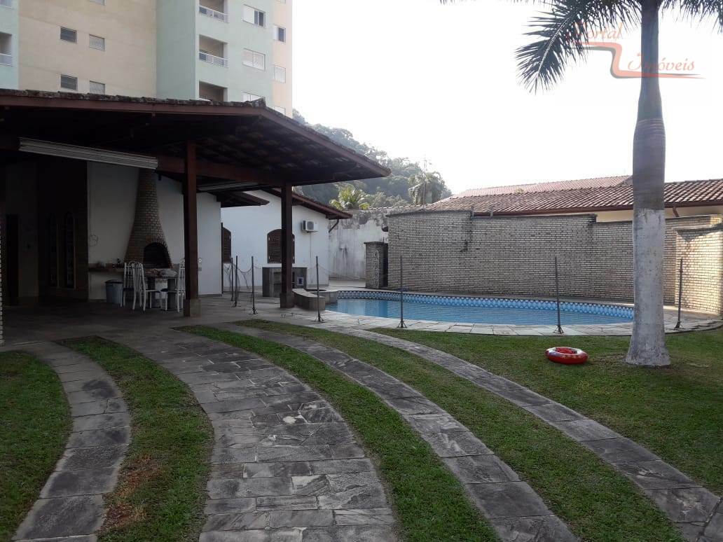 Casa à venda com 7 quartos, 900m² - Foto 22