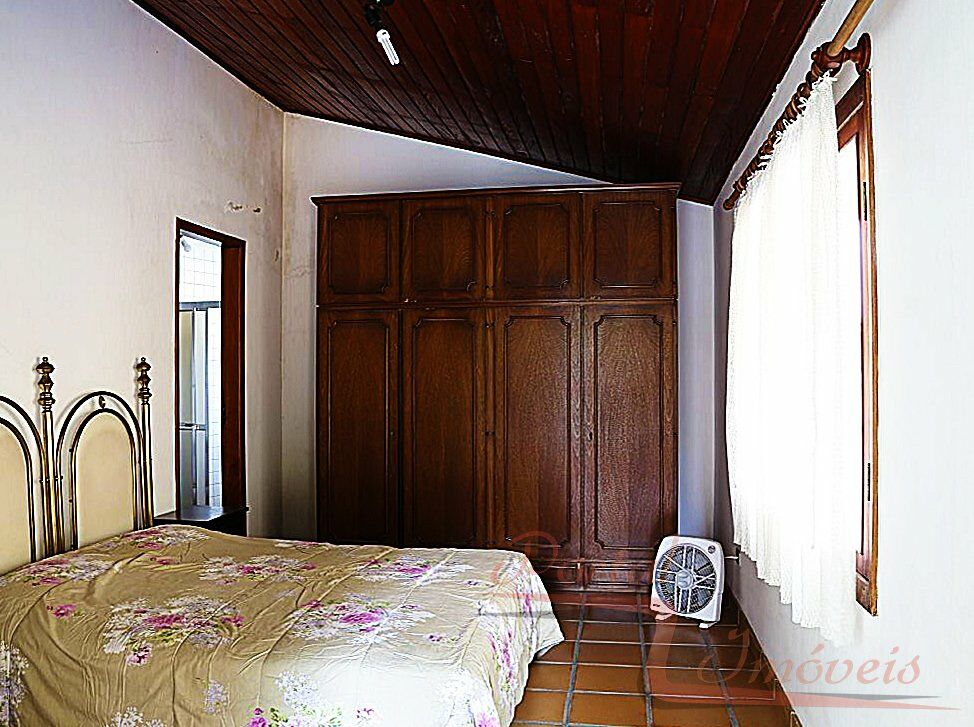 Casa de Condomínio à venda com 3 quartos, 350m² - Foto 18