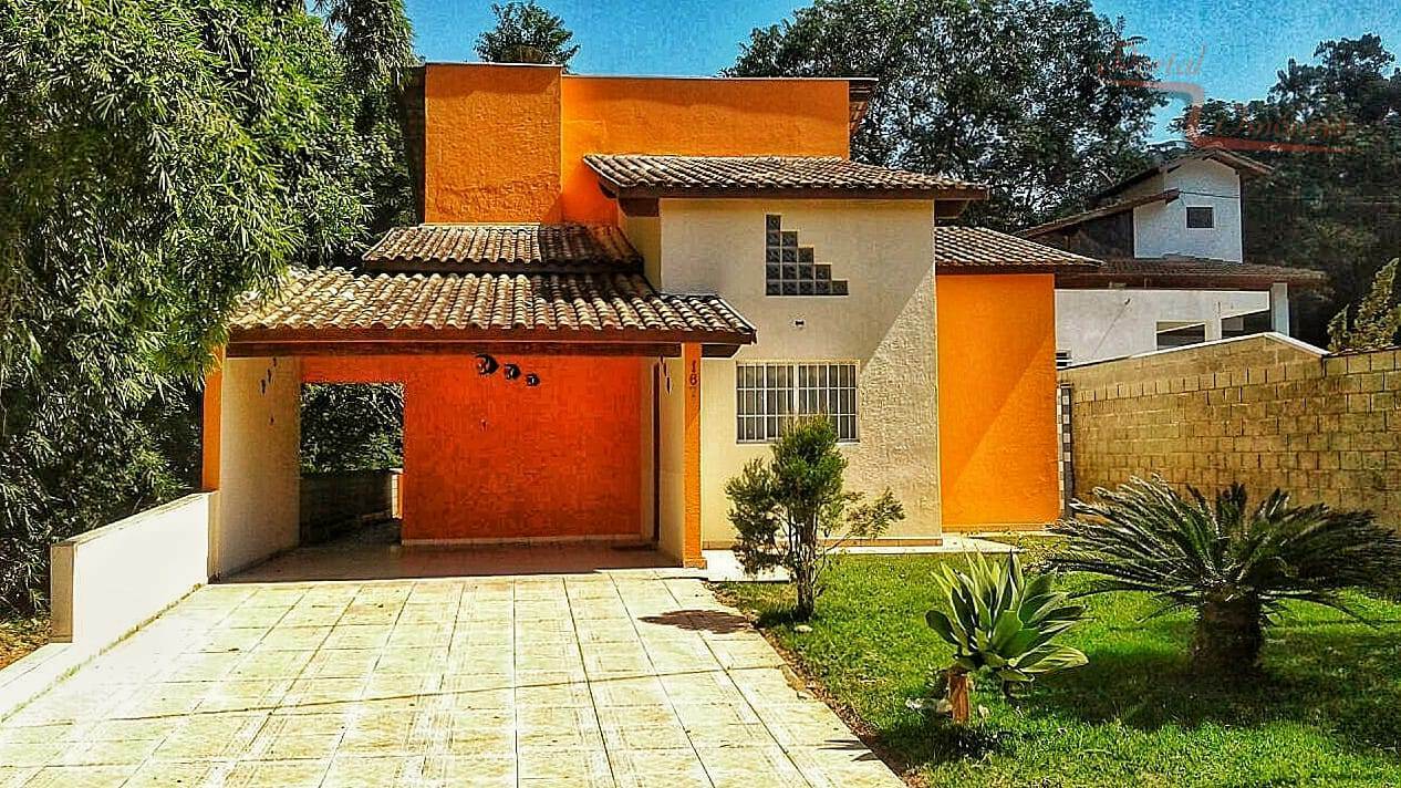 Casa de Condomínio à venda com 5 quartos, 180m² - Foto 1