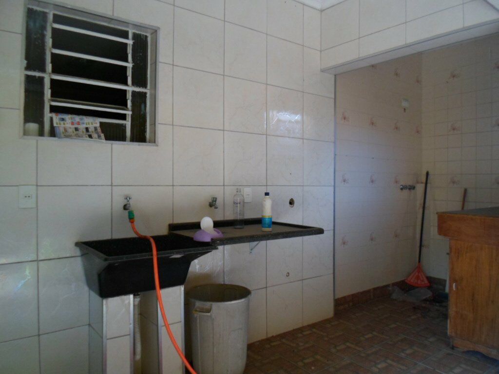 Sobrado à venda com 6 quartos, 350m² - Foto 16