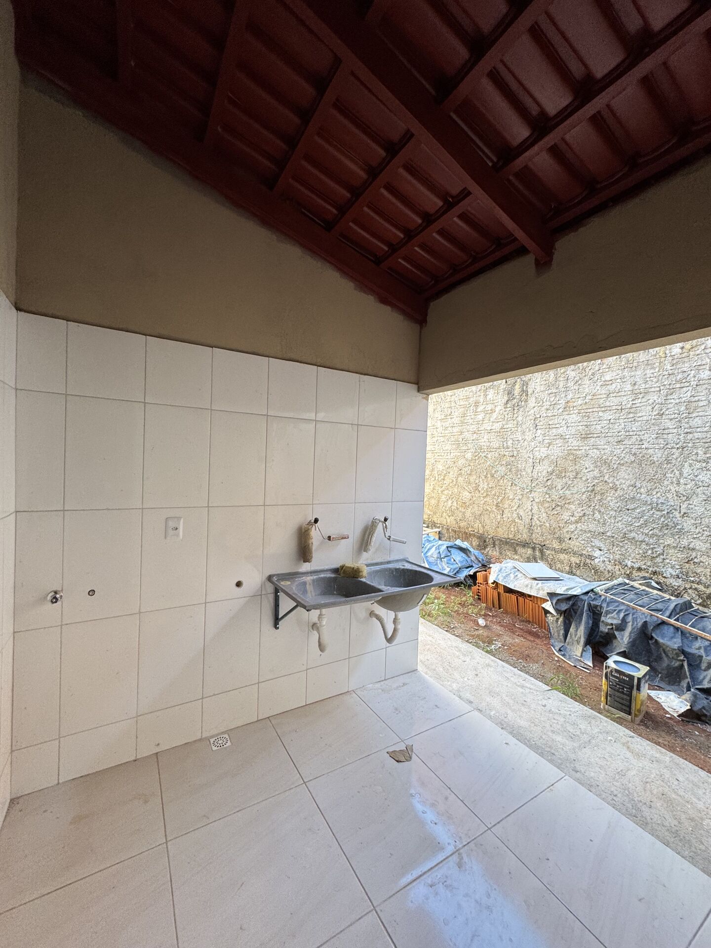 Casa à venda com 3 quartos, 80m² - Foto 9